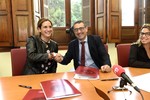 Firma del convenio para la creación de la sede permanente de la UMU en Archena