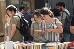 27/04/2023 Feria del Libro Solidaria en el CSU 2023